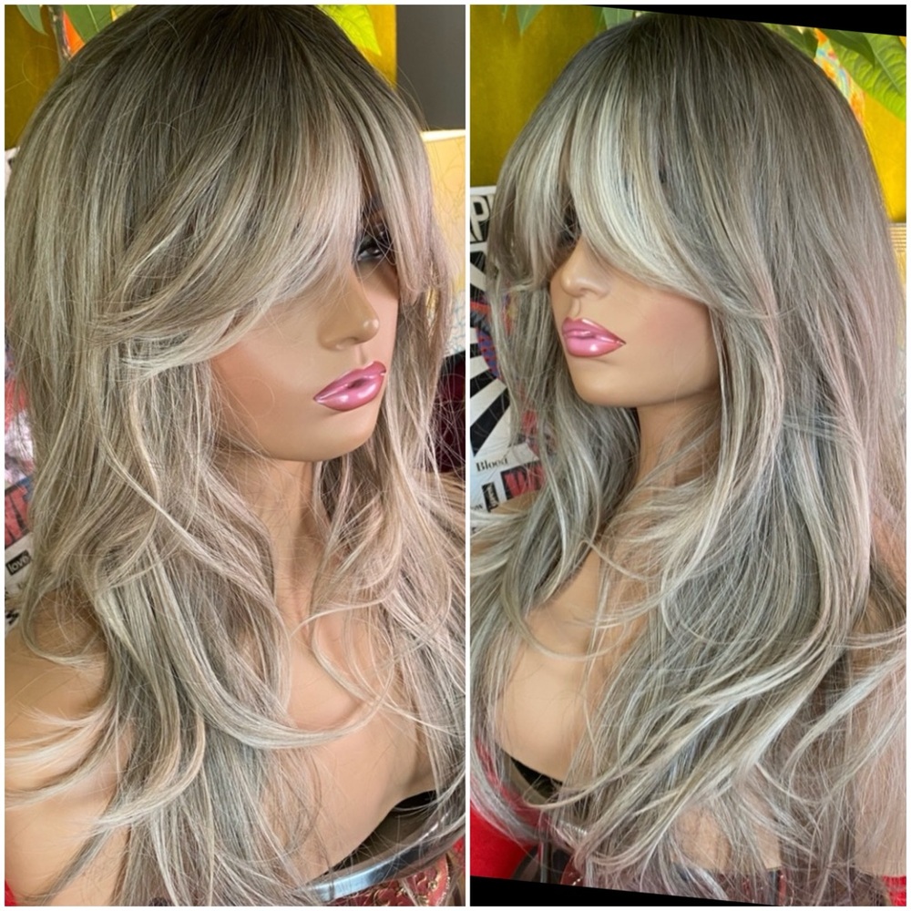 Ash Gorgeous retro blond blow out wig